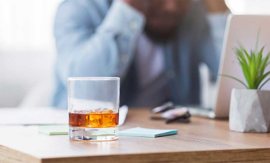 Drinking Alcohol While Working-Are You A High-Functioning Alcoholic? | Signs & Symptoms