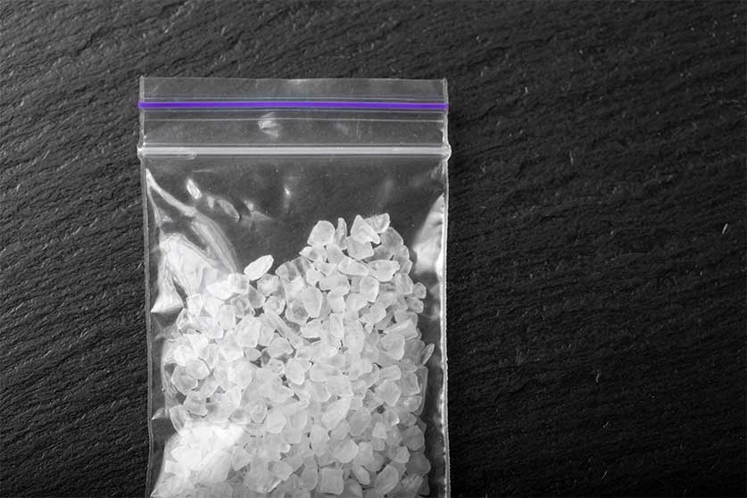 Bag Of Crystal Meth-What Does Meth Smell Like? | What Does Meth Taste Like?