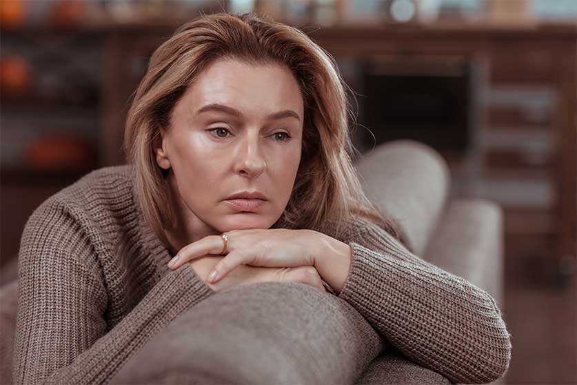 Woman Feeling Depressed-Co-Occurring Depression & Addiction | Symptoms, Risk Factors, & Dual Diagnosis Treatment