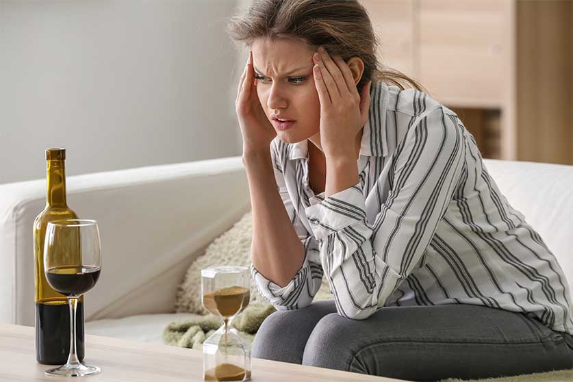 Woman Struggling With Mental Health & Alcohol-OCD & Alcohol Addiction | Symptoms, Risk Factors, & Treatment